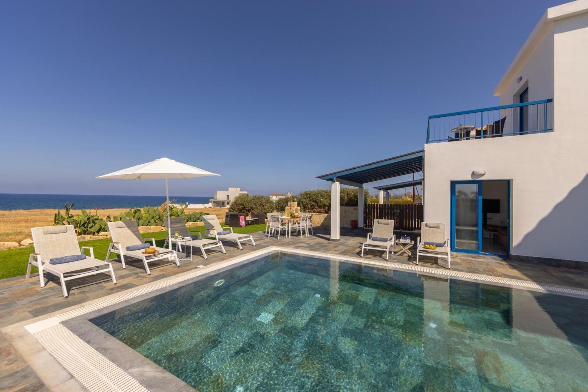 Diana Seaside Villas Pomos Eksteriør billede
