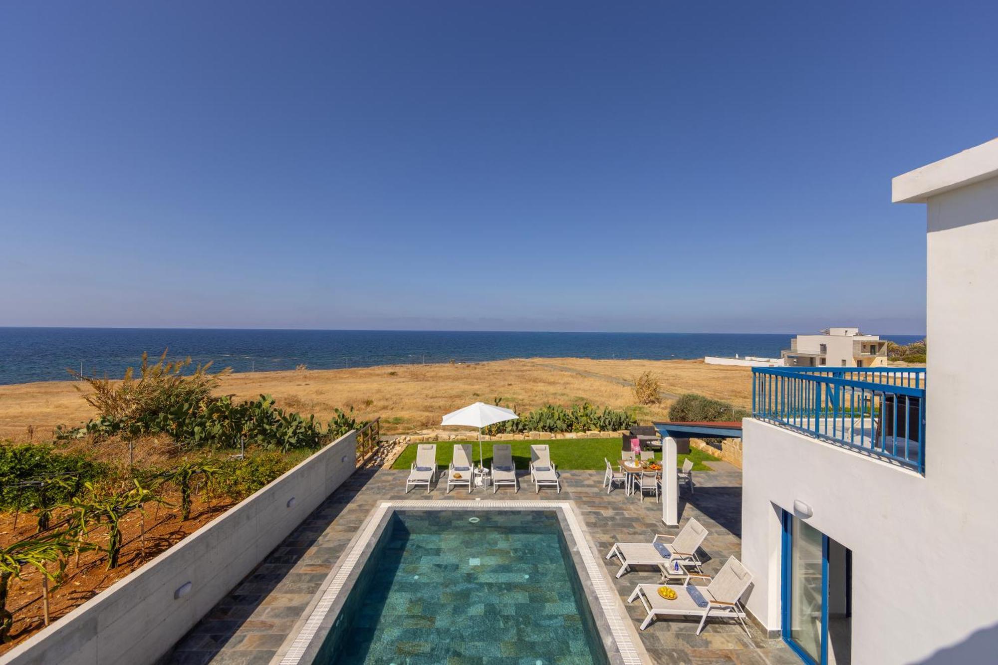 Diana Seaside Villas Pomos Eksteriør billede