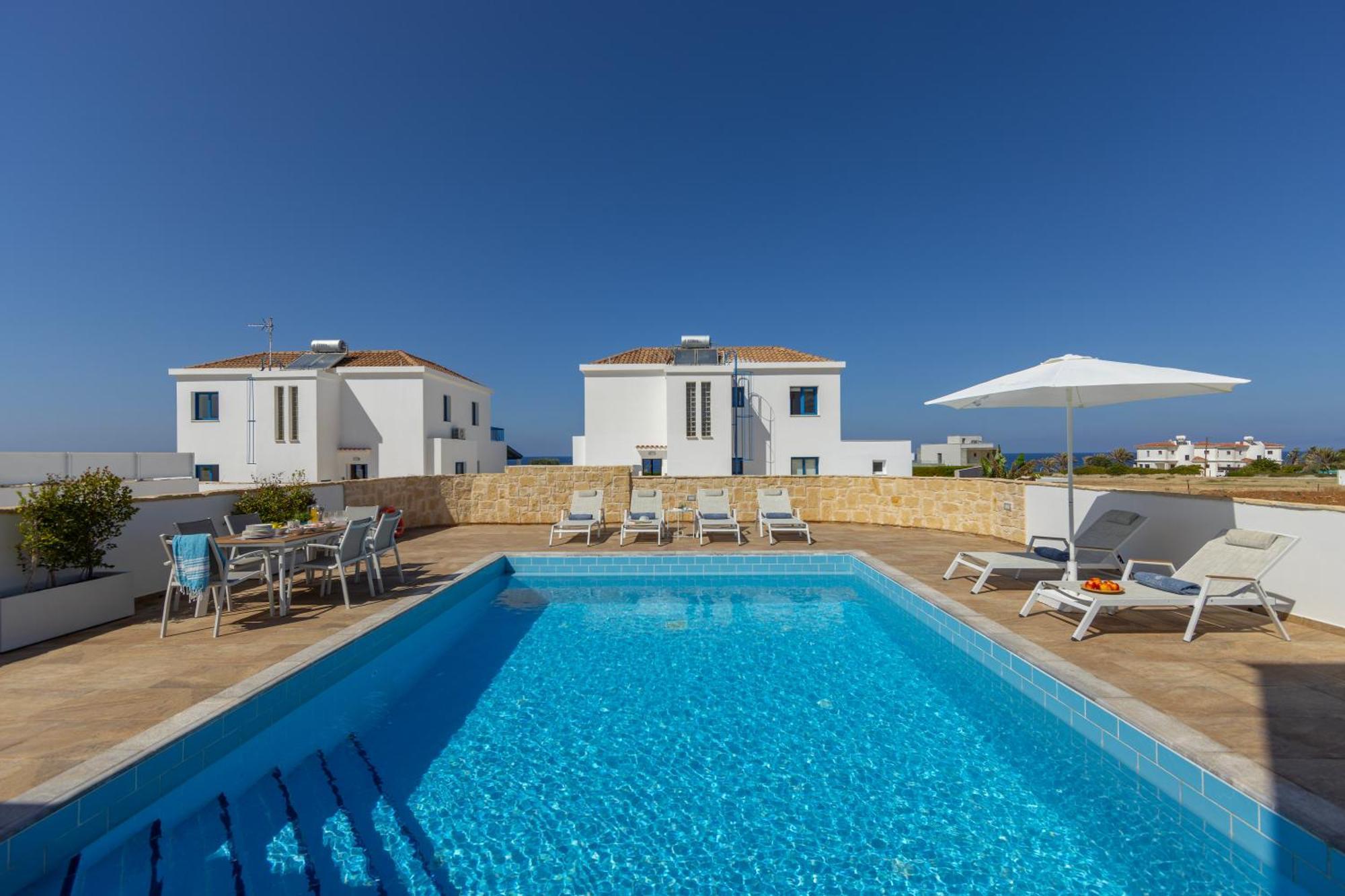 Diana Seaside Villas Pomos Eksteriør billede
