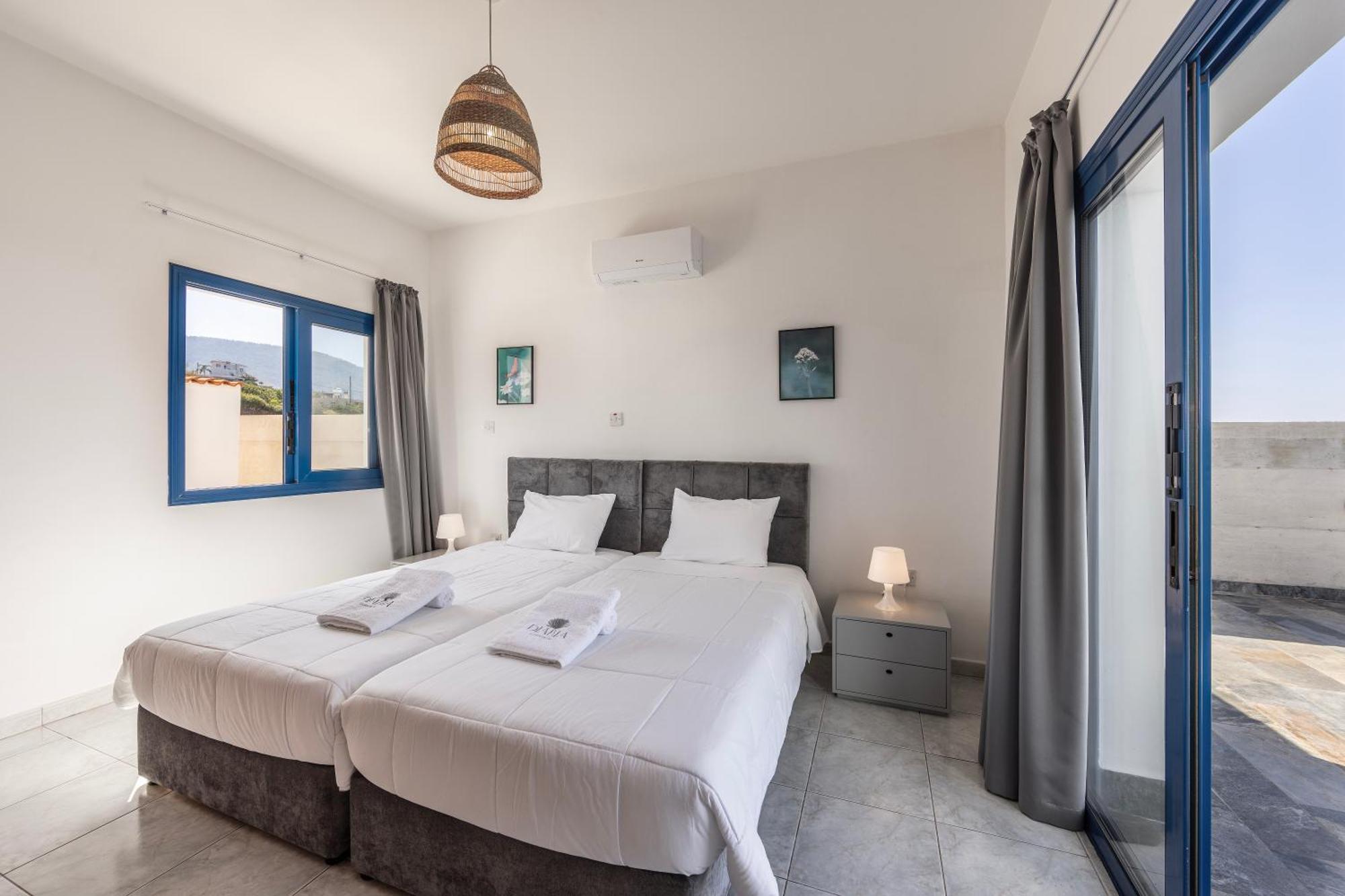 Diana Seaside Villas Pomos Eksteriør billede