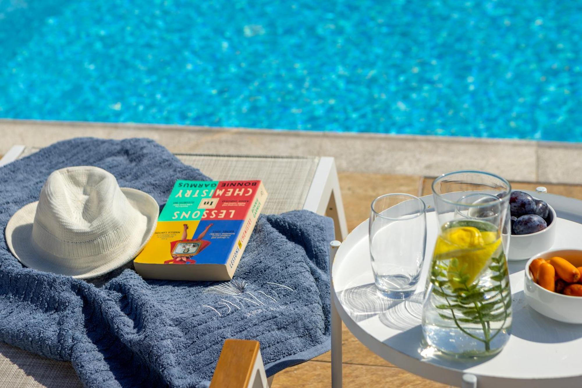 Diana Seaside Villas Pomos Eksteriør billede