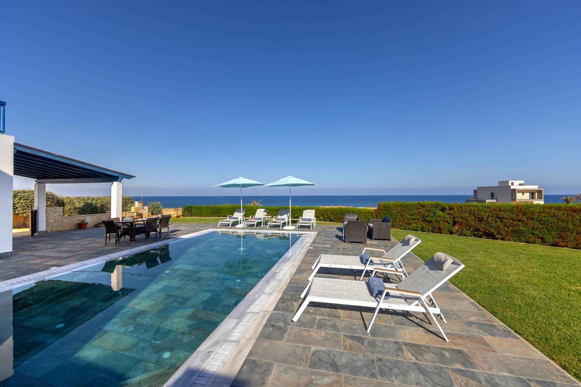 Diana Seaside Villas Pomos Eksteriør billede