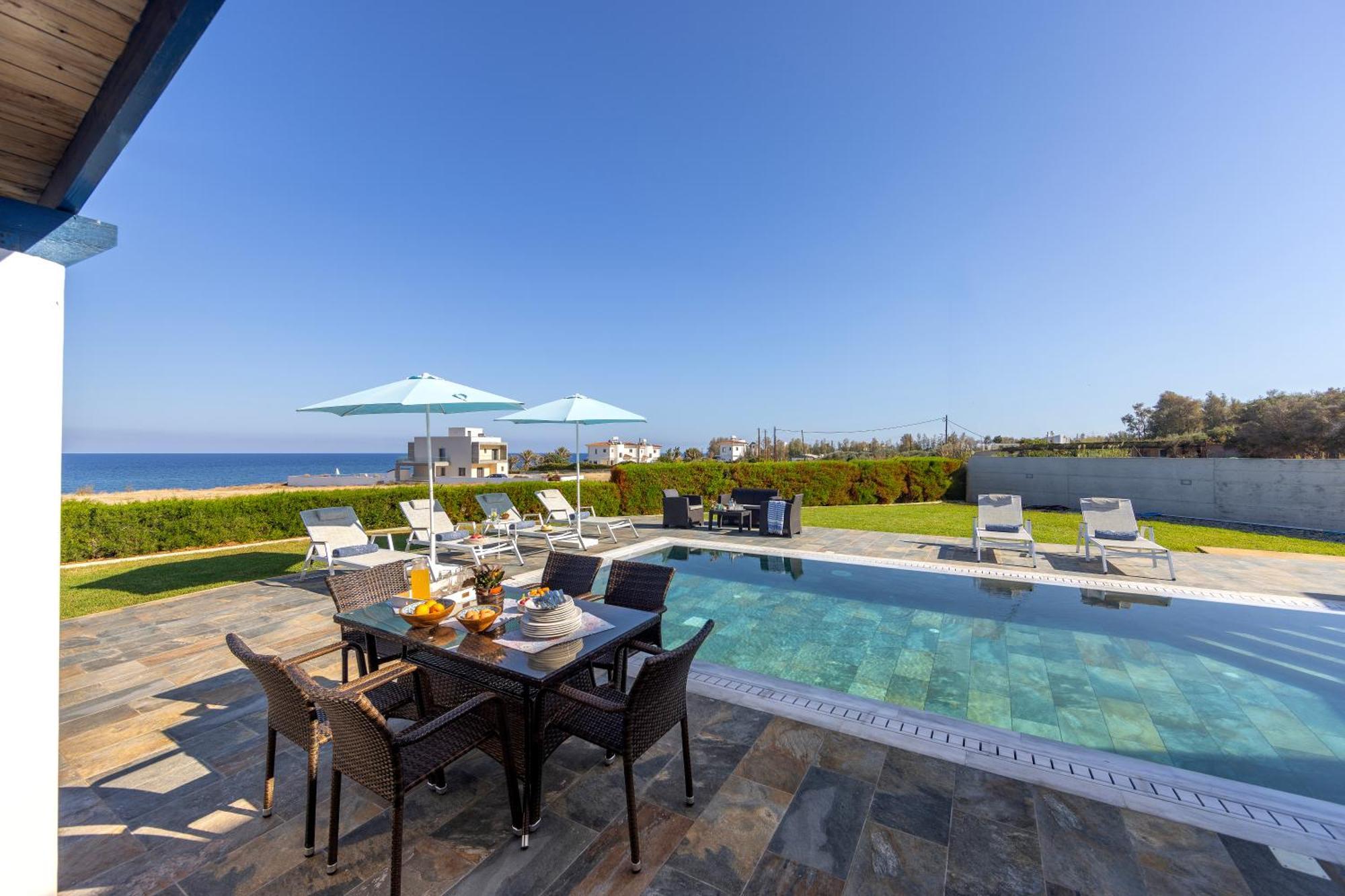 Diana Seaside Villas Pomos Eksteriør billede