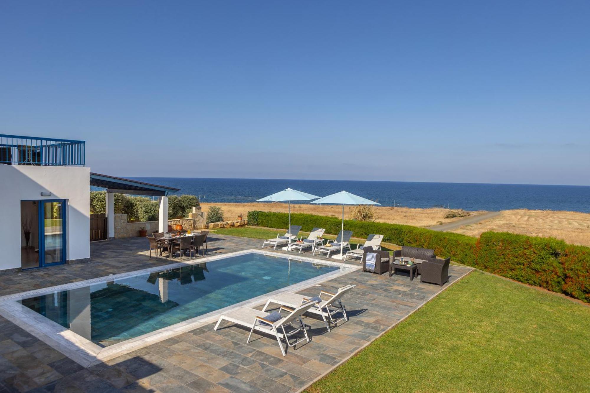 Diana Seaside Villas Pomos Eksteriør billede