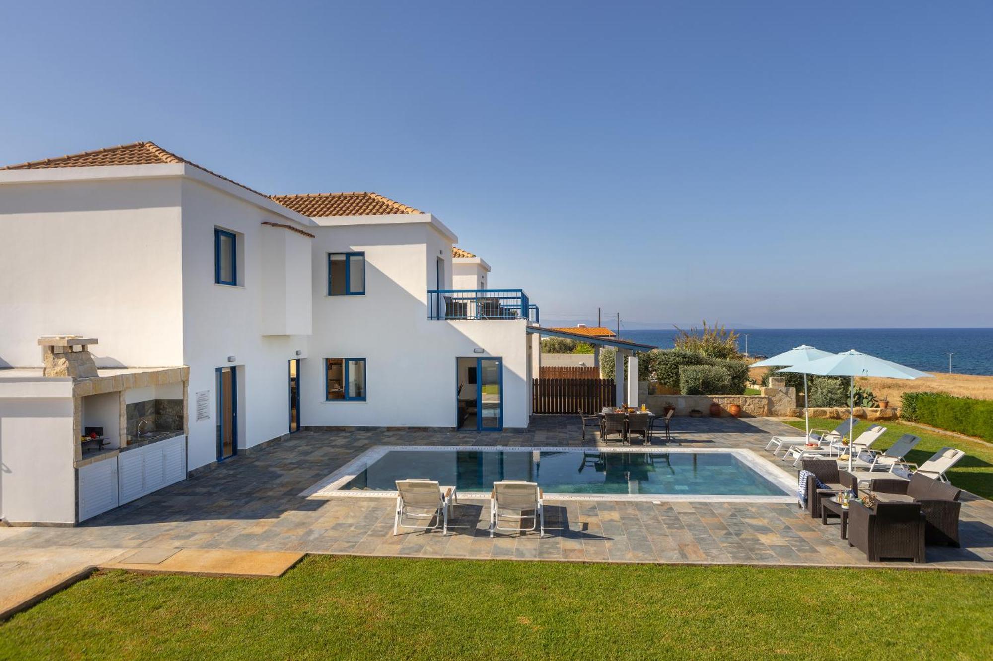 Diana Seaside Villas Pomos Eksteriør billede