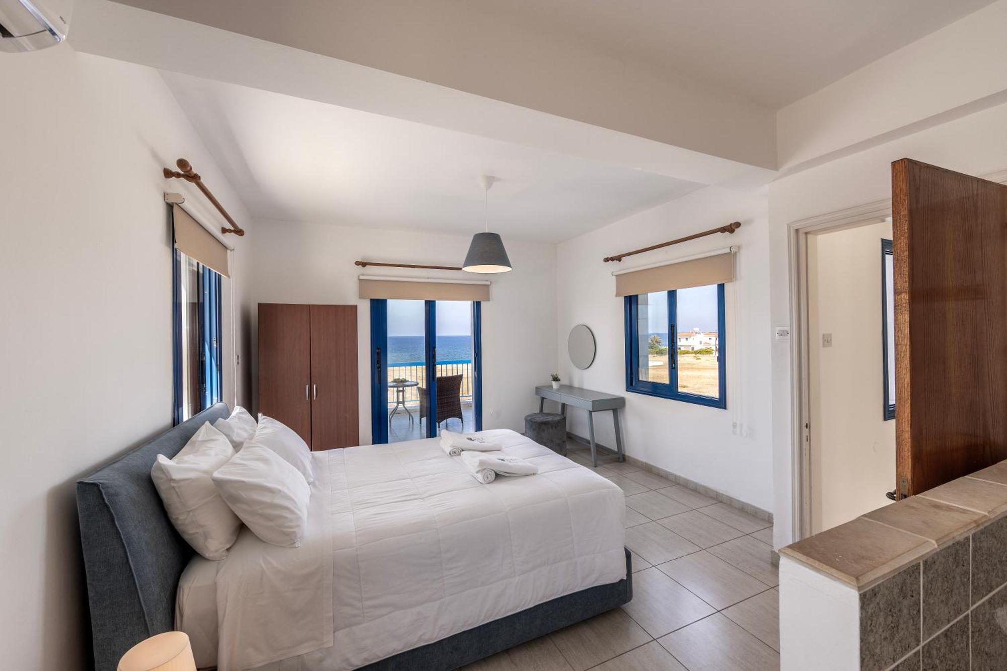 Diana Seaside Villas Pomos Eksteriør billede