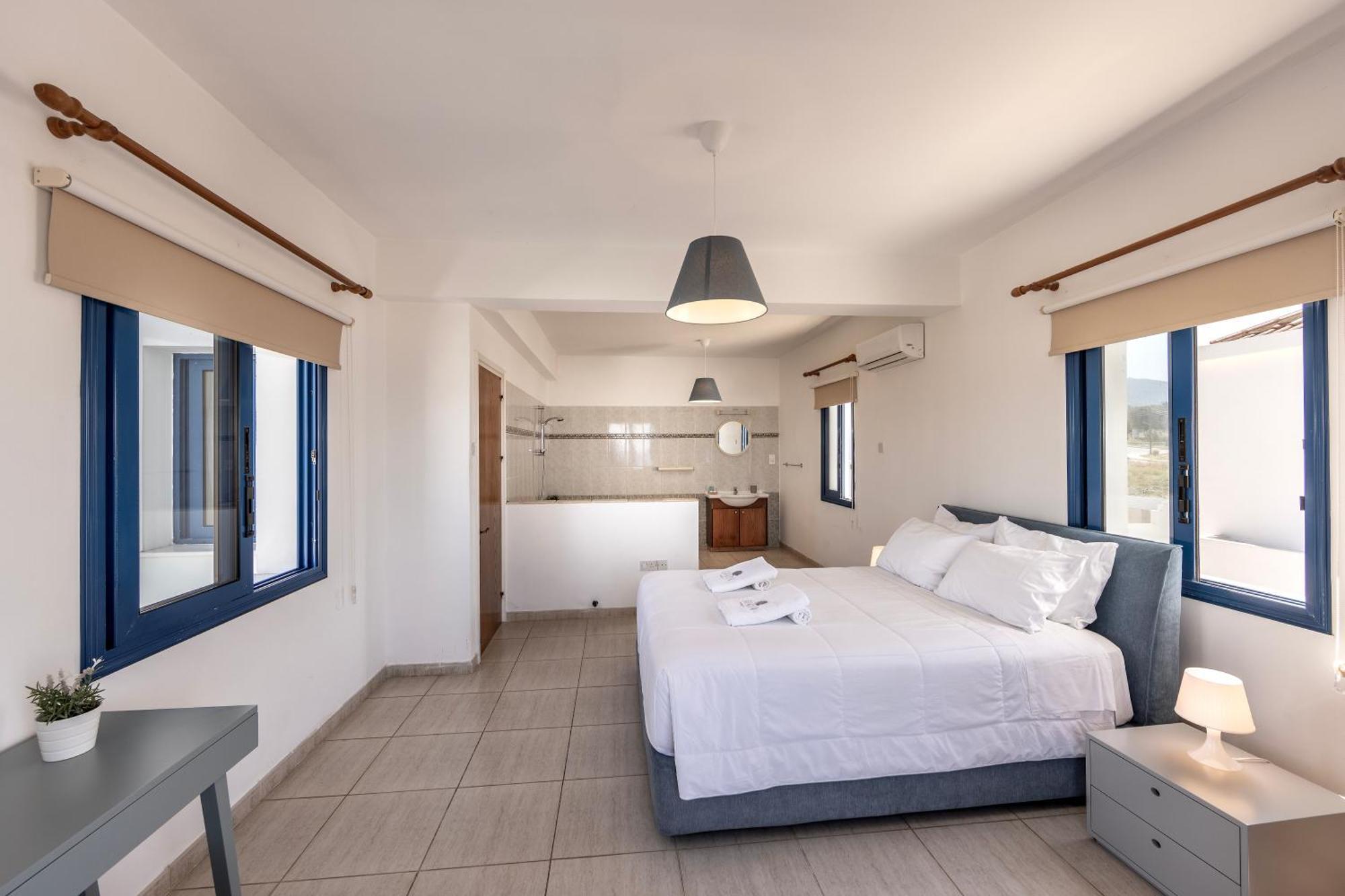 Diana Seaside Villas Pomos Eksteriør billede